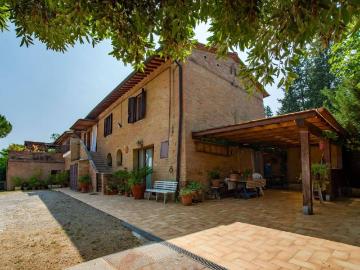 Villa in vendita a Siena SI