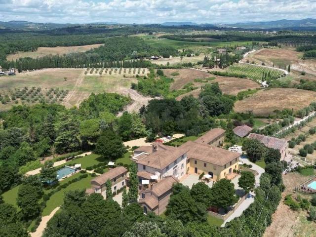 Casa indipendente in vendita a Siena SI