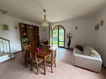 Casa indipendente in vendita a Siena SI