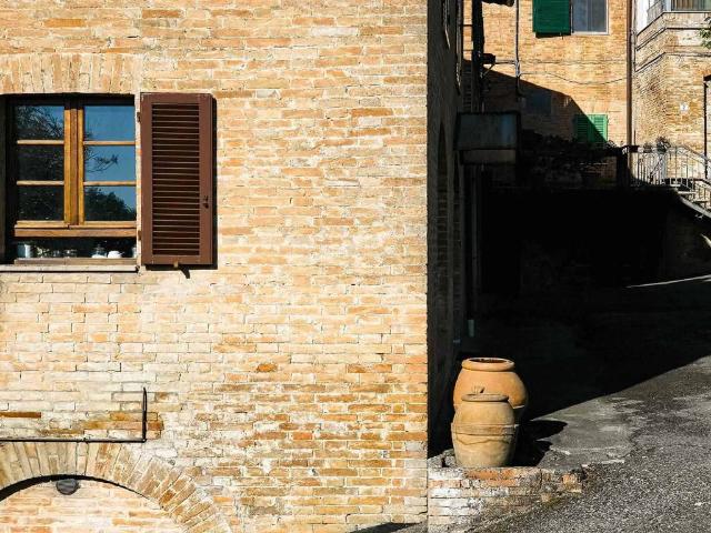 Casa indipendente in vendita a Siena SI