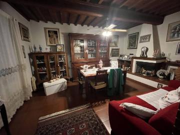 Casa indipendente in vendita a Signa FI