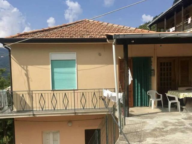 Casa indipendente in vendita a Sinagra ME