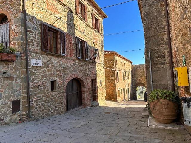 Casa indipendente in vendita a Sinalunga SI