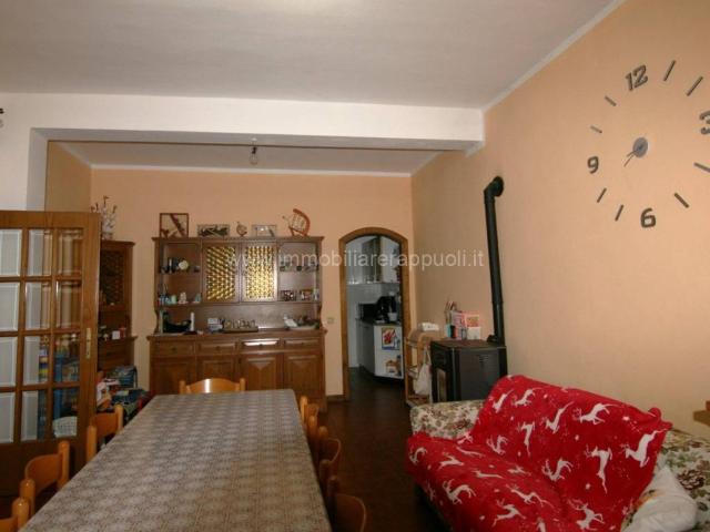Casa indipendente in vendita a Sinalunga SI