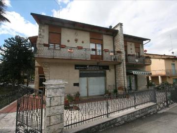 Casa indipendente in vendita a Sinalunga SI