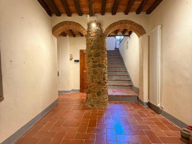 Casa indipendente in vendita a Sinalunga SI