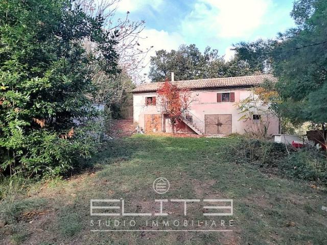 Casa indipendente in vendita a Sirolo AN