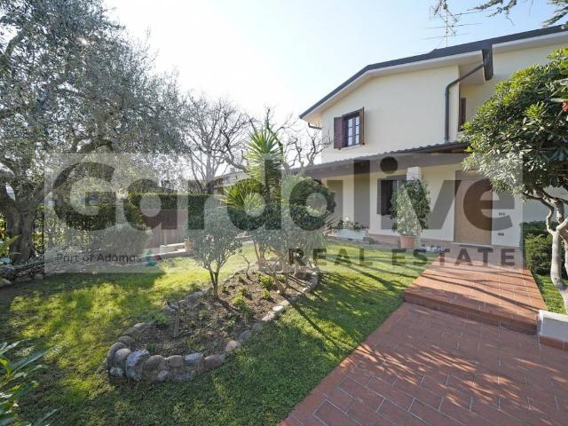 Casa indipendente in vendita a Sirmione BS