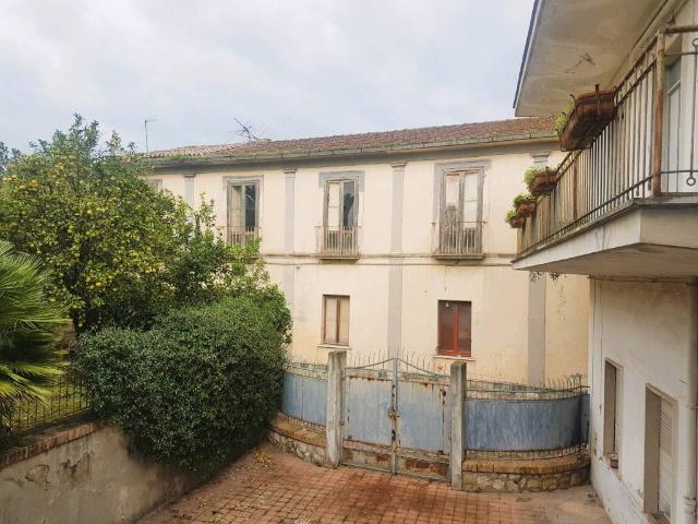 Casa indipendente in vendita a Sparanise CE