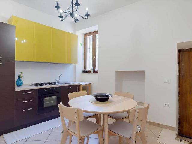 Casa indipendente in vendita a Spello PG