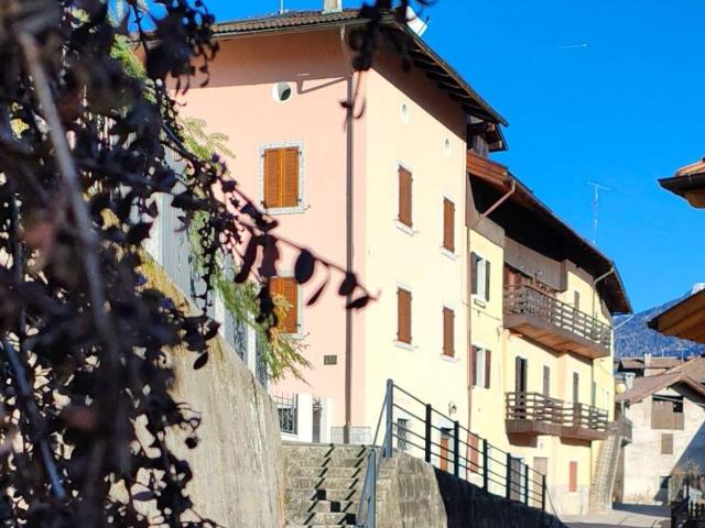Casa indipendente in vendita a Spiazzo TN