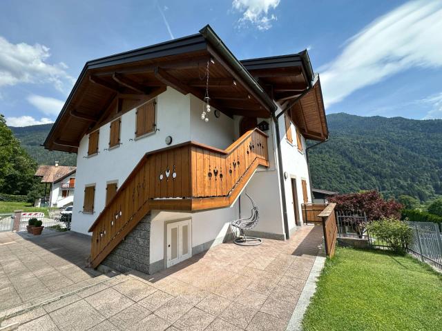 Casa indipendente in vendita a Spiazzo, Mortaso