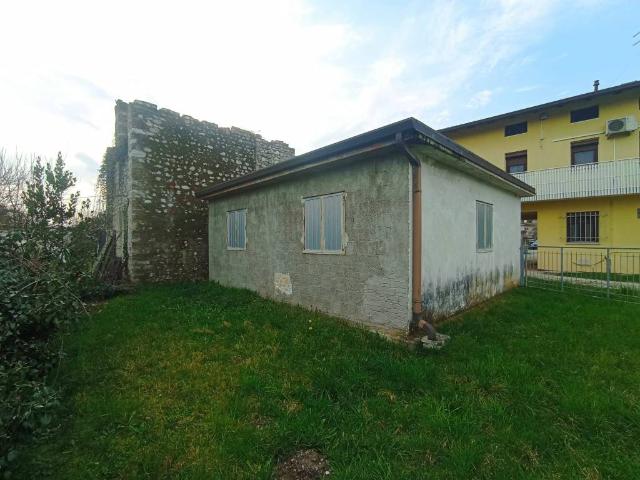 Casa indipendente in vendita a Spilimbergo PN