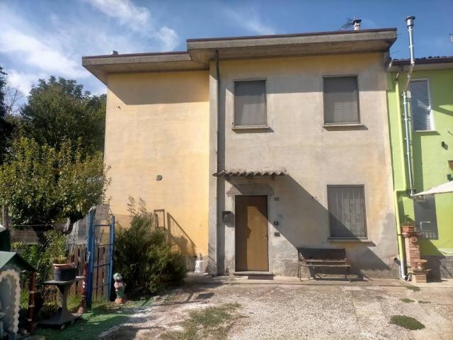 Casa indipendente in vendita a Spinadesco CR