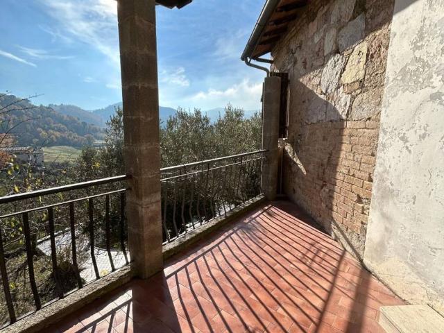 Casa indipendente in vendita a Spoleto PG