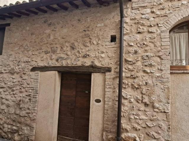 Casa indipendente in vendita a Spoleto PG