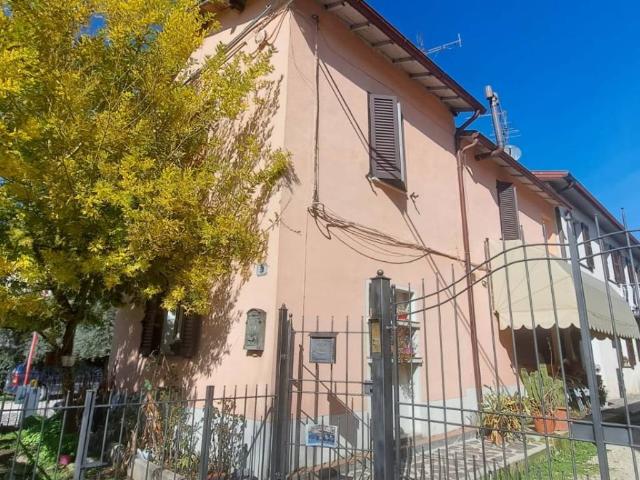 Casa indipendente in vendita a Spoleto PG