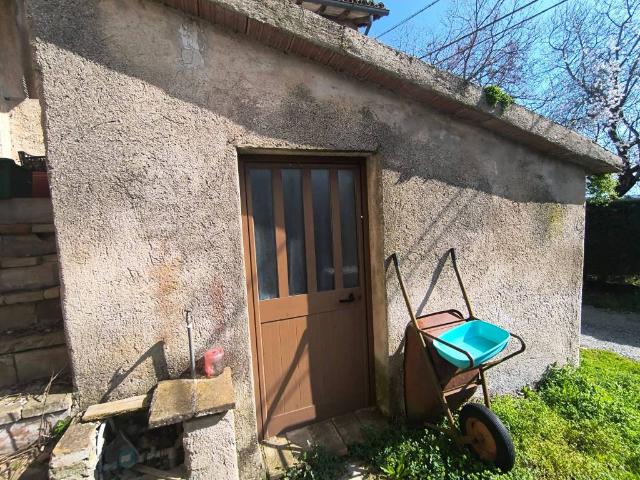 Casa indipendente in vendita a Spoleto PG