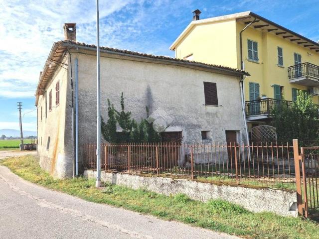 Casa indipendente in vendita a Spoleto PG