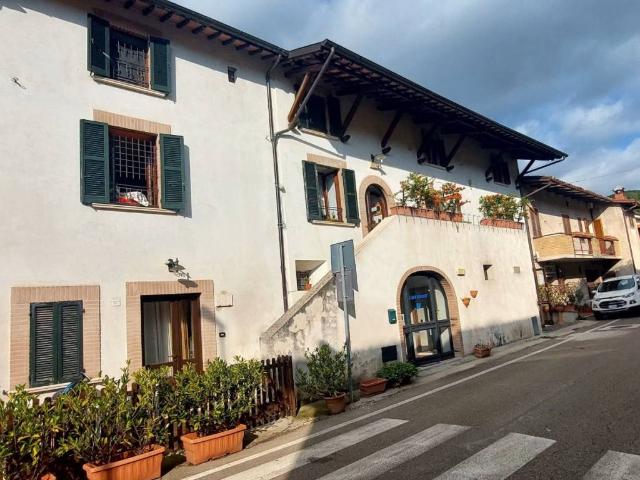 Casa indipendente in vendita a Spoleto PG