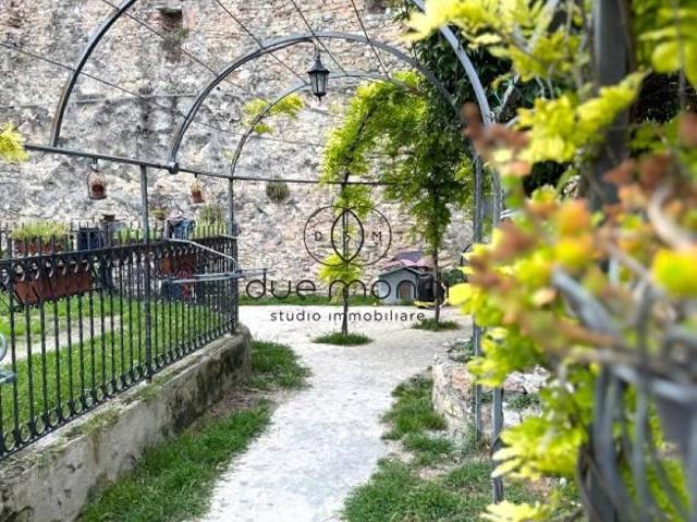 Casa indipendente in vendita a Spoleto PG
