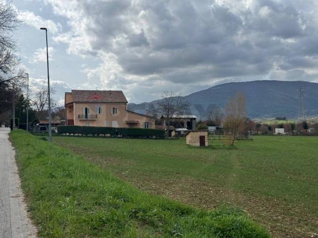Casa indipendente in vendita a Spoleto PG