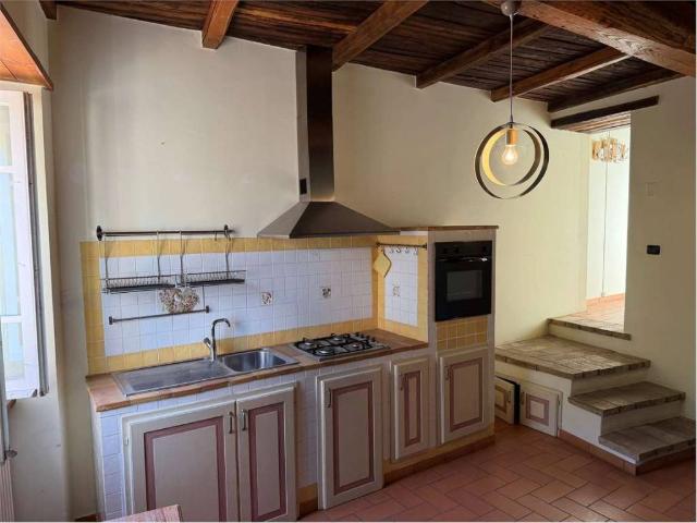 Casa indipendente in vendita a Spoleto PG
