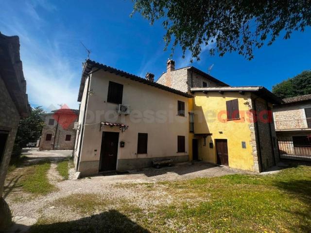 Casa indipendente in vendita a Spoleto PG