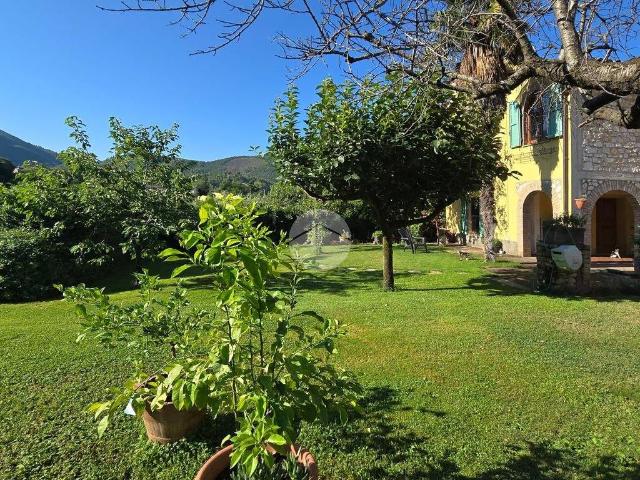 Casa indipendente in vendita a Spoleto PG