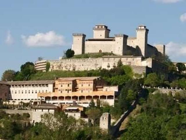 Casa indipendente in vendita a Spoleto PG