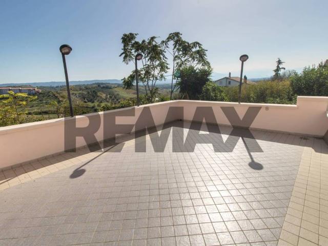 Casa indipendente in vendita a Spoltore PE