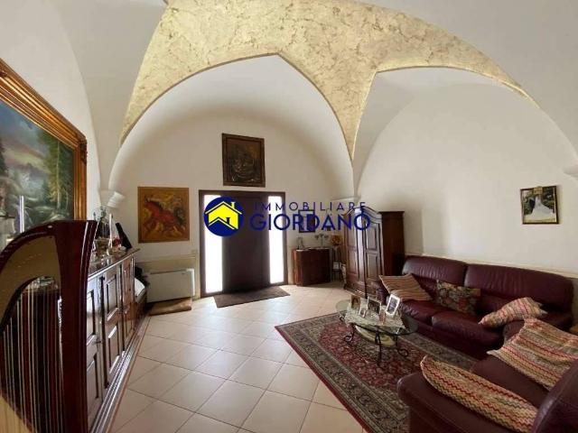 Casa indipendente in vendita a Squinzano LE