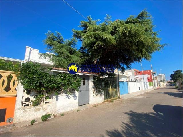 Casa indipendente in vendita a Squinzano LE