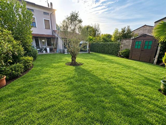 Casa indipendente in vendita a Stagno Lombardo CR