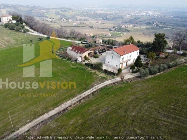 Casa indipendente in vendita a Staffolo AN