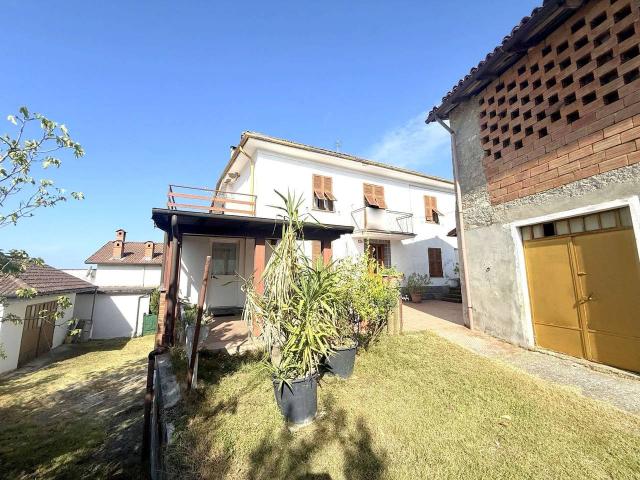 Casa indipendente in vendita a Stazzano