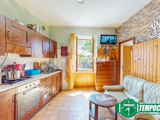 Casa indipendente in vendita a Stazzano AL