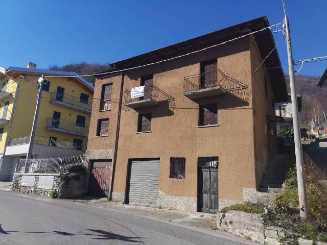 Casa indipendente in vendita a Stazzona CO