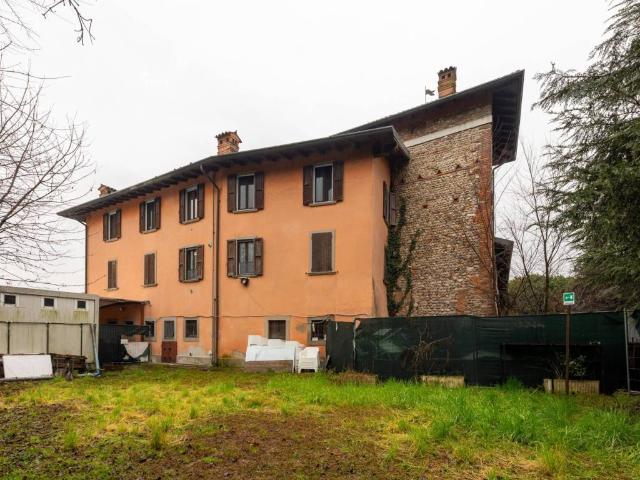 Casa indipendente in vendita a Stezzano BG
