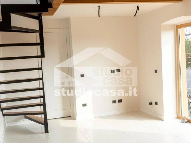 Casa indipendente in vendita a Stezzano BG