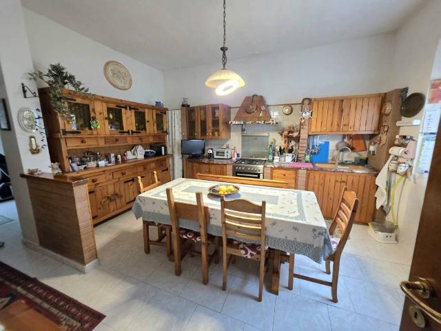 Casa indipendente in vendita a Stienta RO
