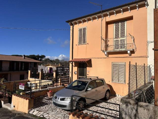 Casa indipendente in vendita a Stimigliano RI