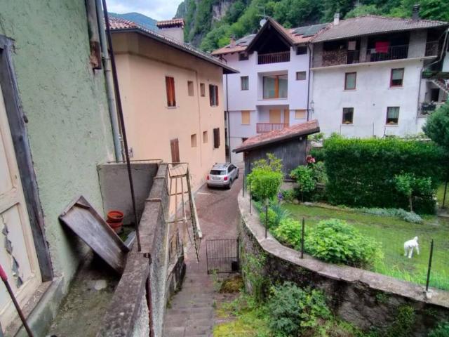 Casa indipendente in vendita a Storo TN