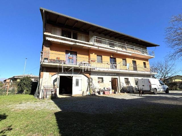 Casa indipendente in vendita a Strambino TO