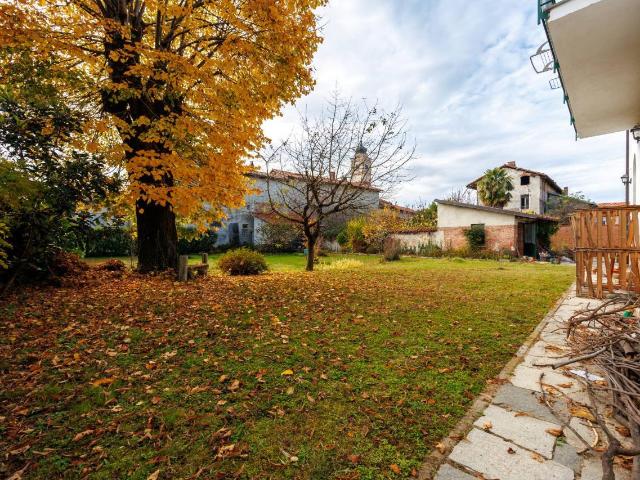 Casa indipendente in vendita a Strambino