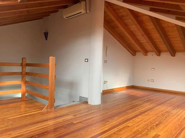 Casa indipendente in vendita a Stradella PV