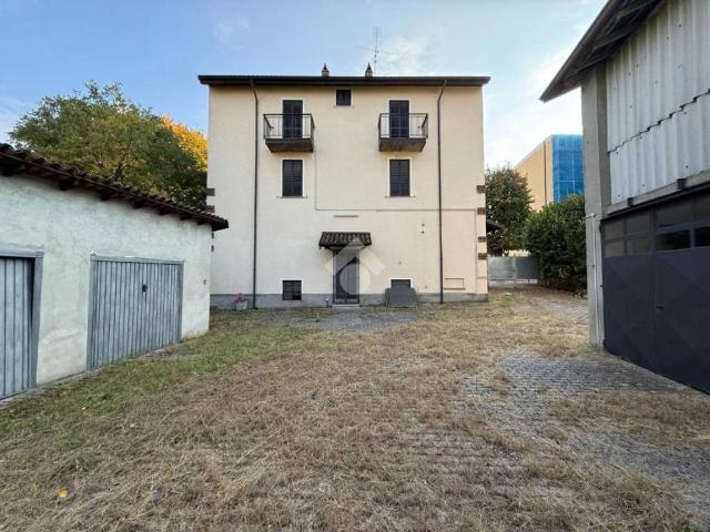 Casa indipendente in vendita a Stradella PV
