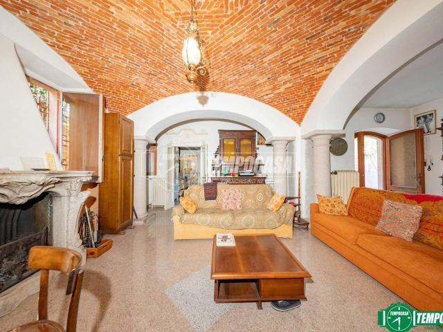 Casa indipendente in vendita a Stresa