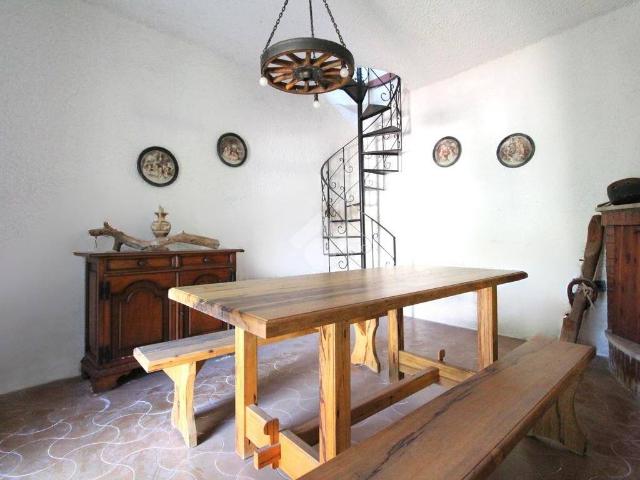 Casa indipendente in vendita a Stroncone TR
