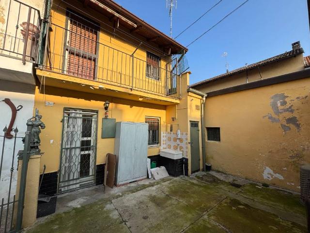 Casa indipendente in vendita a Stroppiana VC